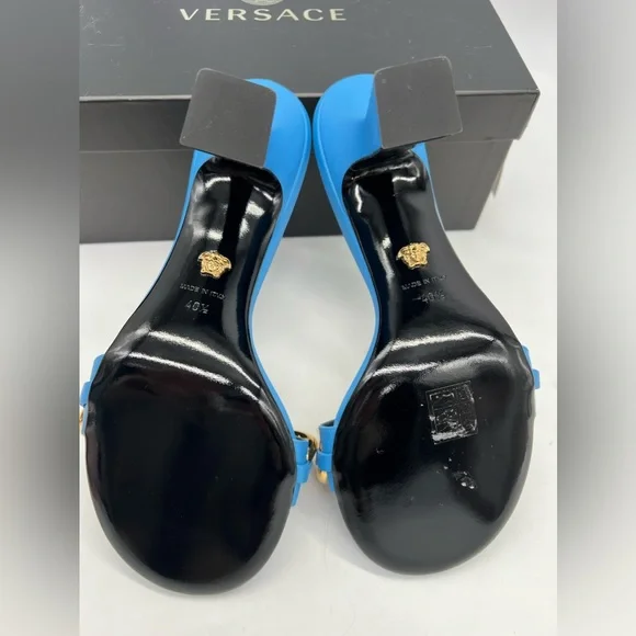 VERSACE Curb LinkBlock Heel Leather Mules - Picture 11 of 14